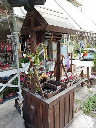 Ξυλοκατασκευή Πηγάδι ξύλινο τετράγωνο με σκεπή 70χ70χ200 Διακοσμητικό Liappi PT3SXL